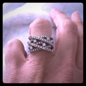 Diamond dinner ring